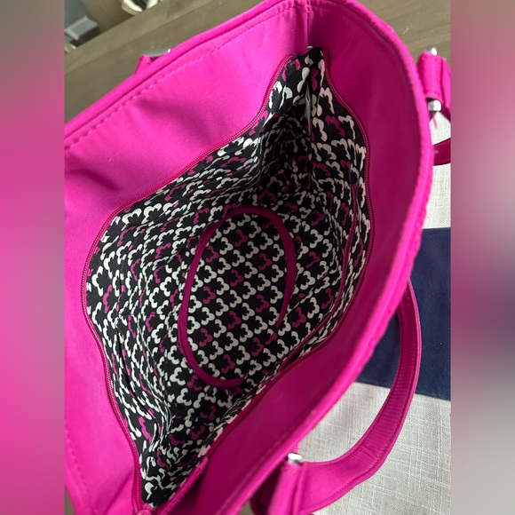 Vera Bradley quilted Glenna shoulder bag raspberry good used condition - Picture 2 of 3
